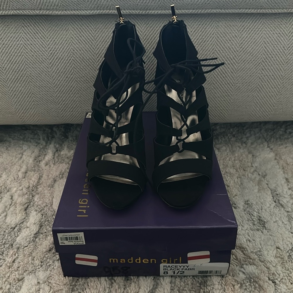 Madden girl black string tied heels size 8.5